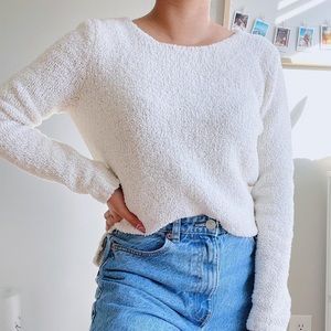 Gorgeous white cozy sweater